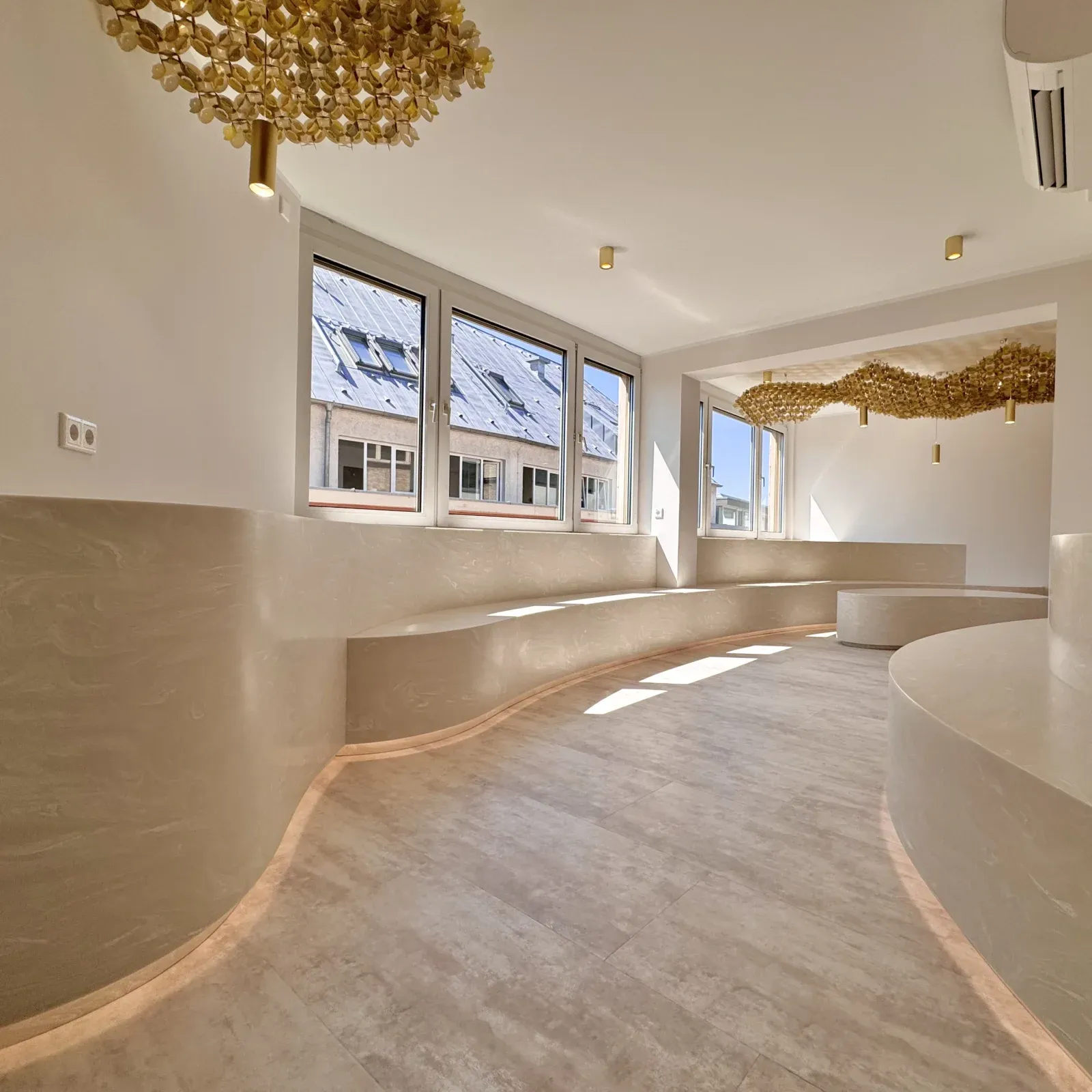 The waiting room with its exclusive interior
